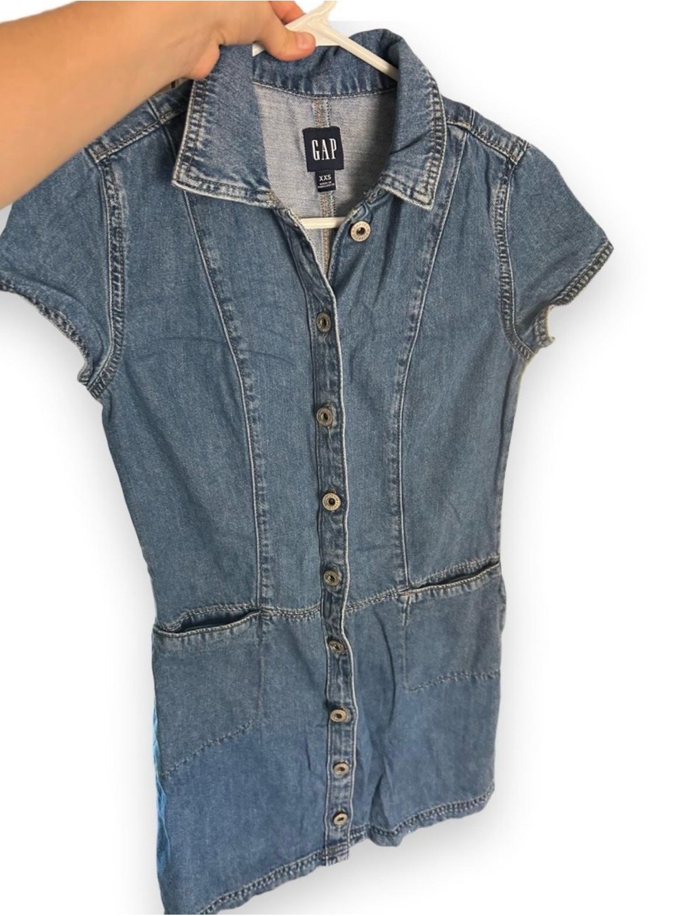 Beautiful Gap blue denim mini dress with button-up front and pockets Size: xxs